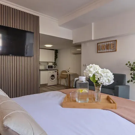 Luxer Holidays Malaga Exterior photo